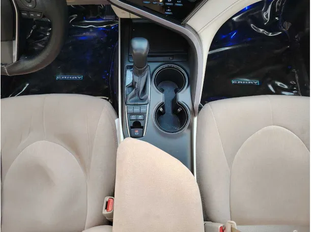 Car image 20