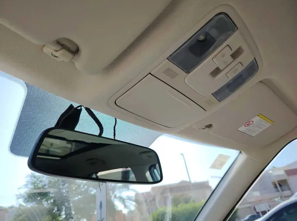 Car image 35