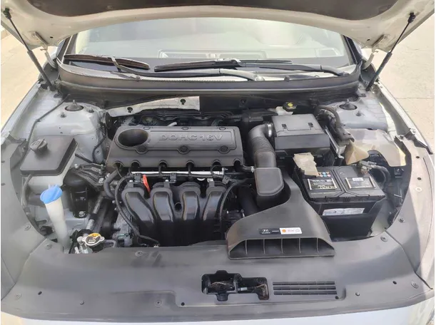 Car image 33
