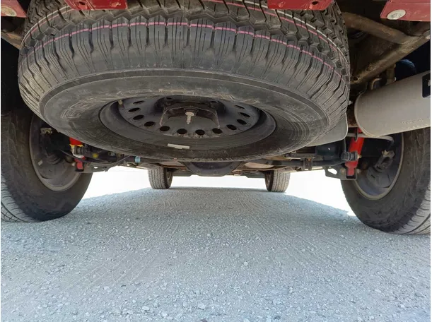 Car image 35