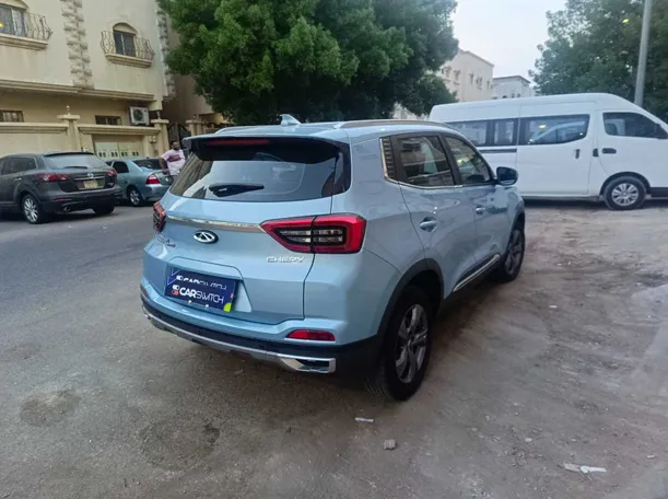 Car image 5
