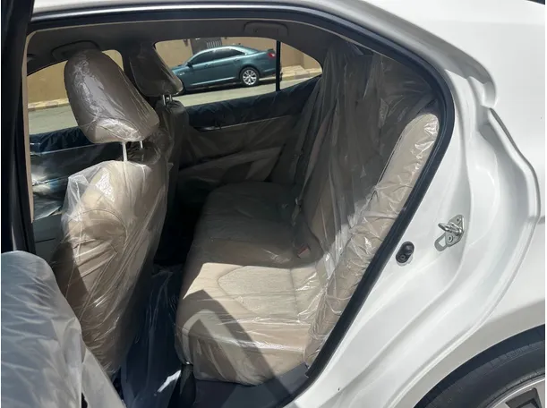 Car image 15