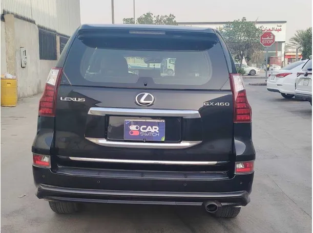 Car image 6