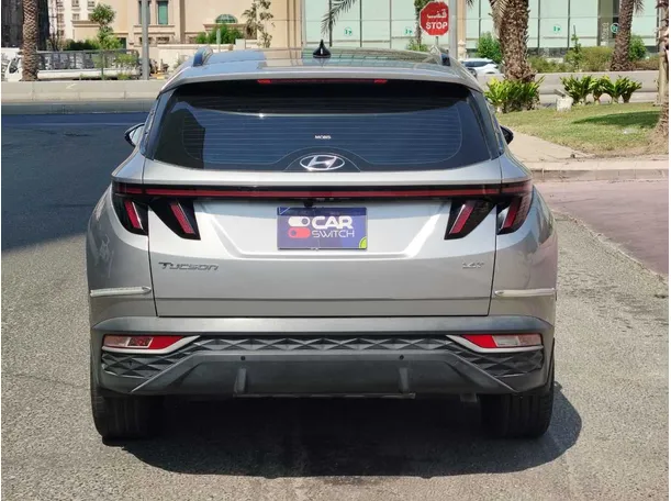 Car image 6