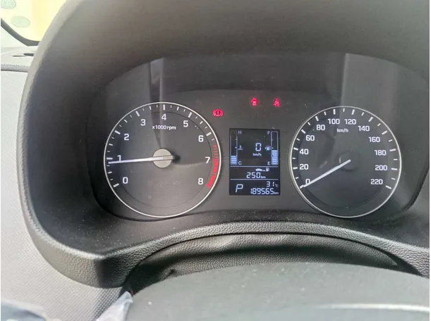 Car image 25