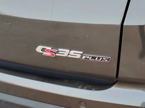 Car image 36