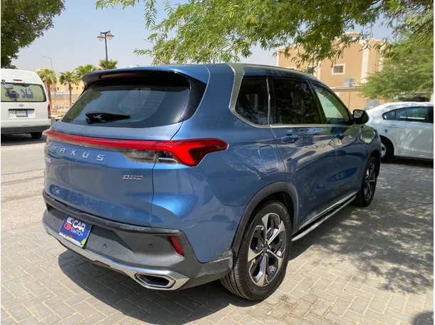 Car image 6