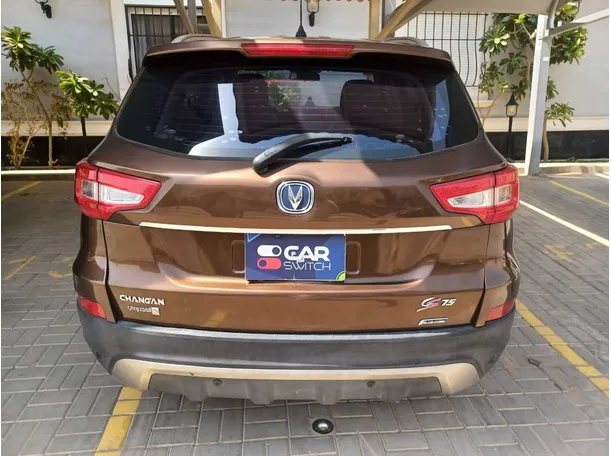 Car image 6