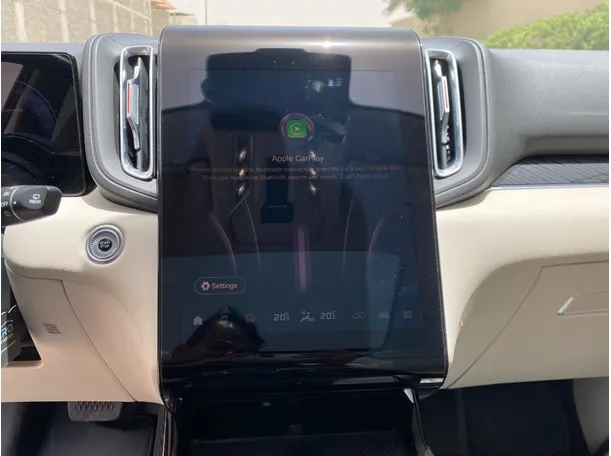 Car image 15