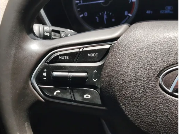 Car image 32