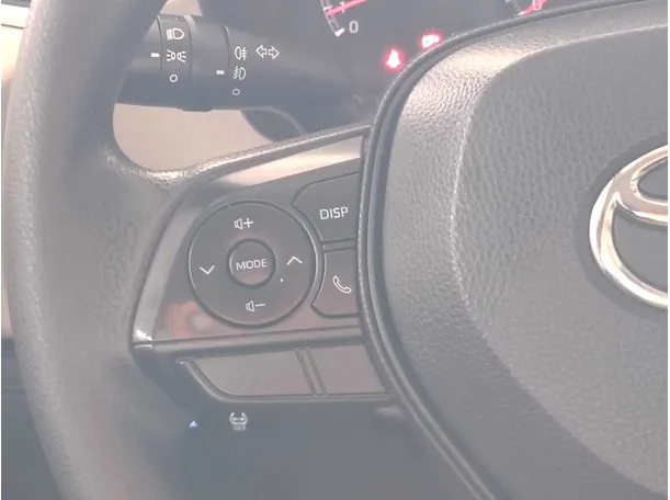 Car image 26