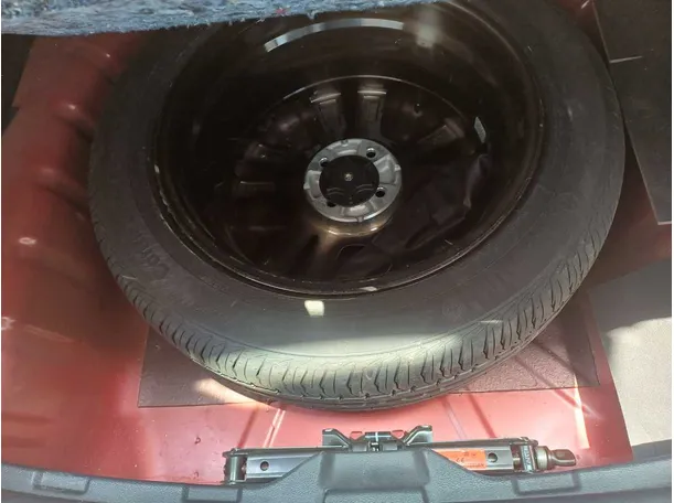 Car image 21
