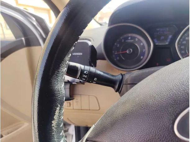 Car image 20