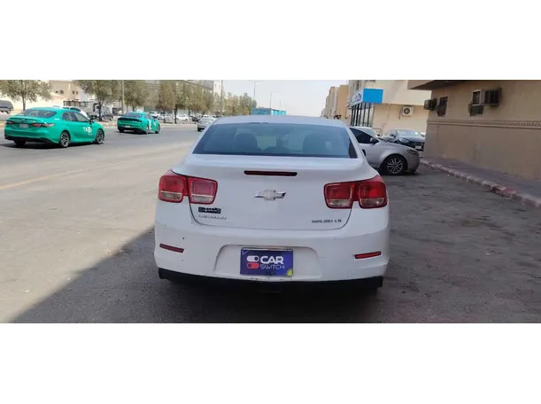 Car image 6