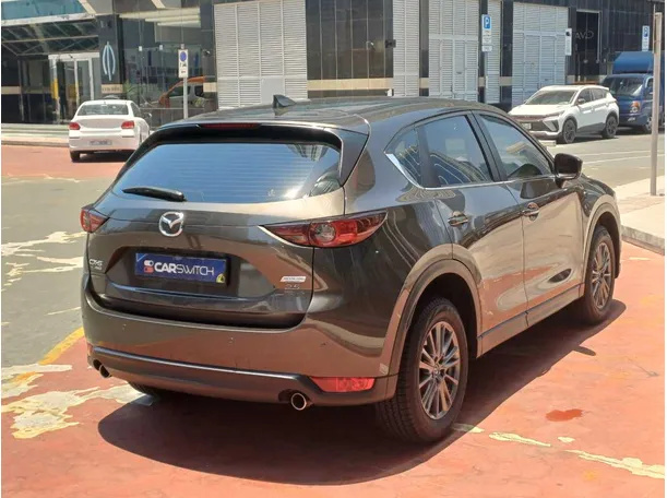 Car image 5