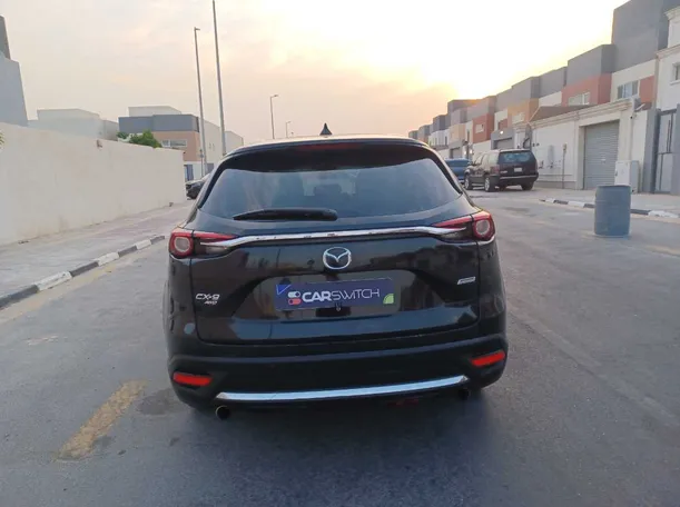 Car image 6