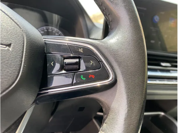 Car image 22