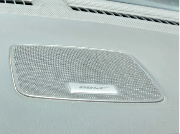 Car image 38