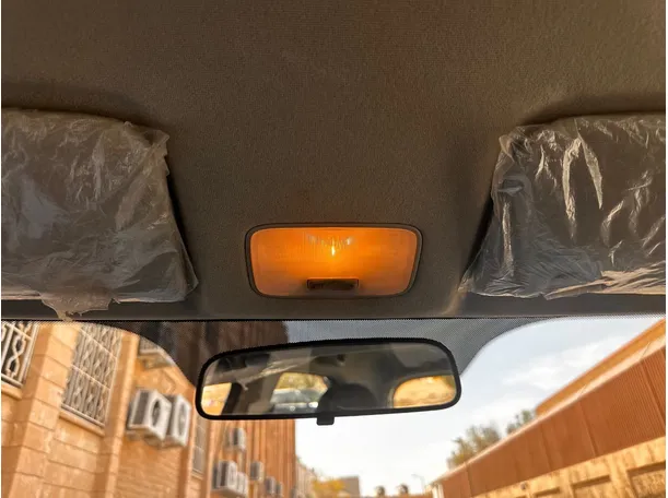 Car image 23