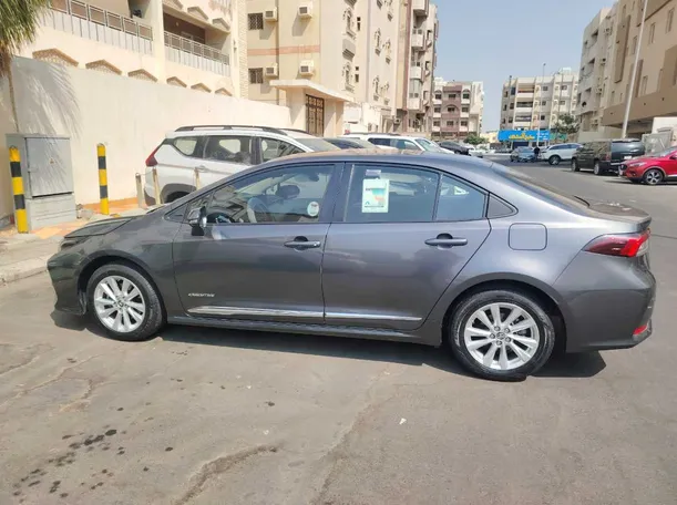 Car image 8