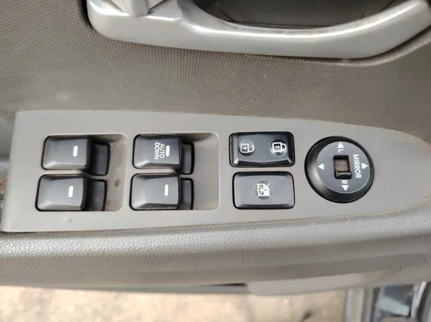 Car image 38
