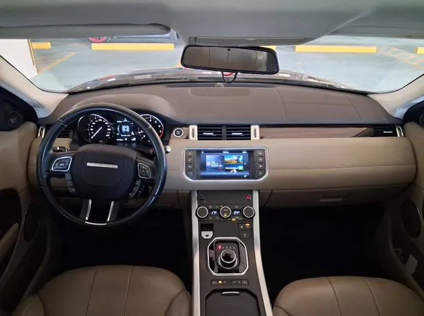 Car image 15