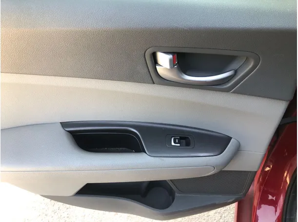 Car image 21