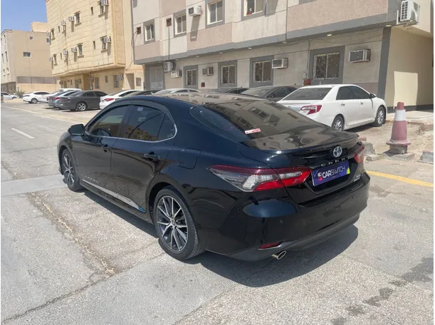 Car image 7