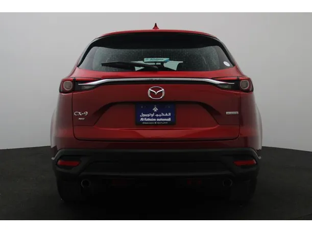 Car image 12