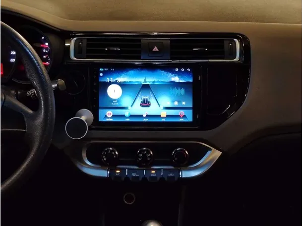 Car image 19