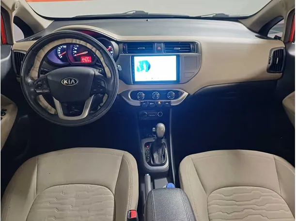 Car image 16