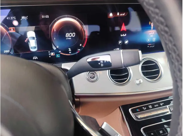 Car image 25