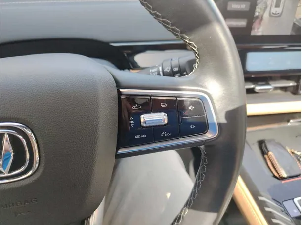 Car image 37