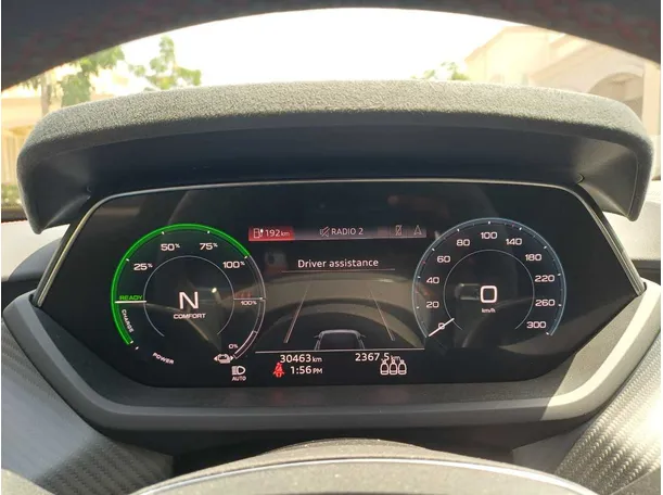 Car image 18