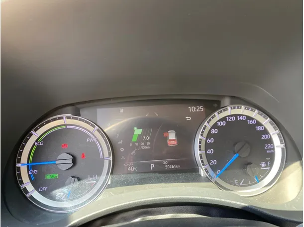 Car image 18