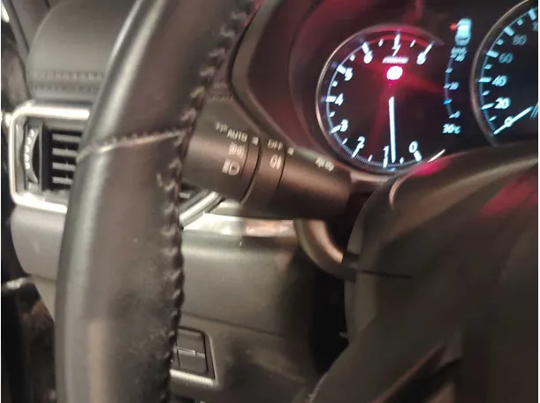 Car image 34