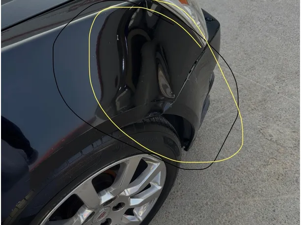 Car image 9