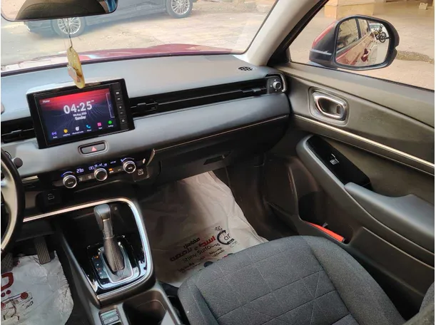 Car image 20