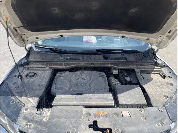Car image 24