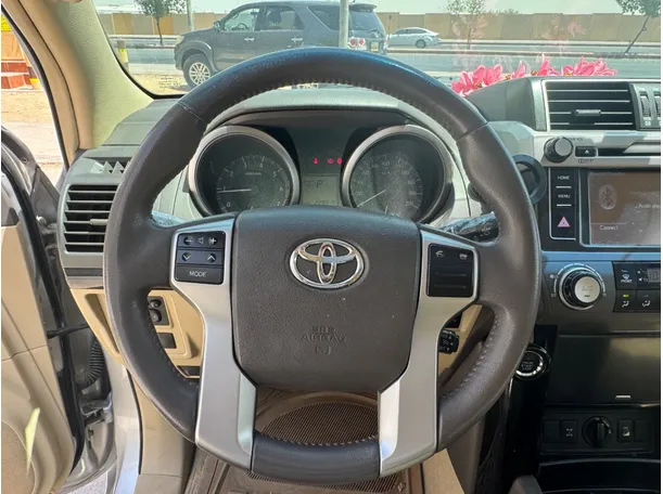 Car image 17