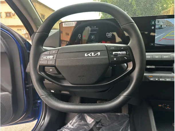 Car image 22