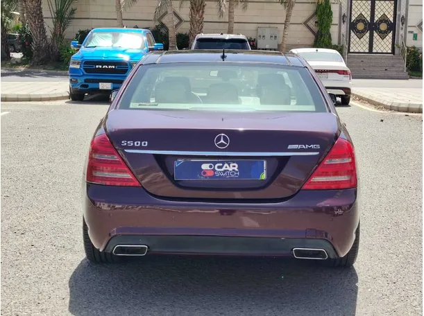 Car image 6