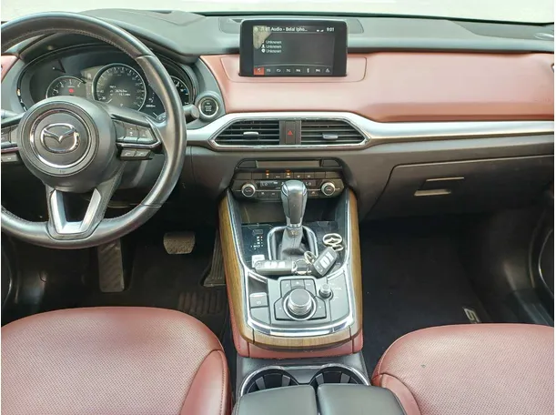 Car image 15
