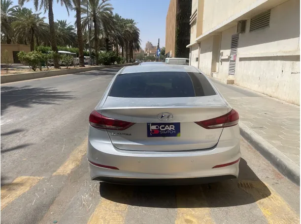 Car image 6