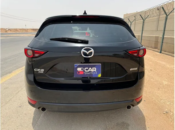 Car image 6