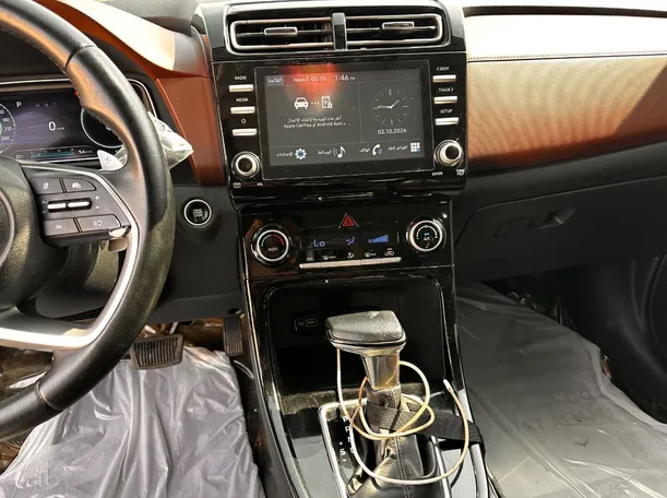 Car image 19