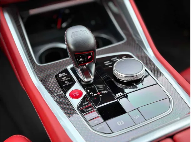 Car image 28
