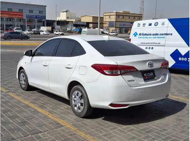 Car image 7
