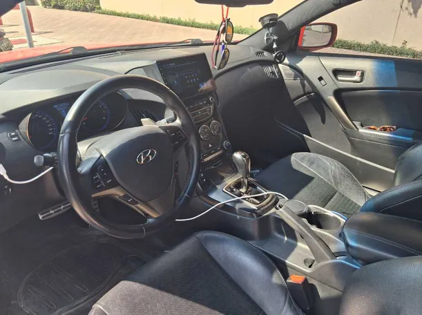 Car image 11