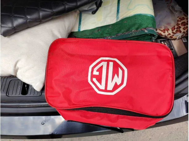Car image 40